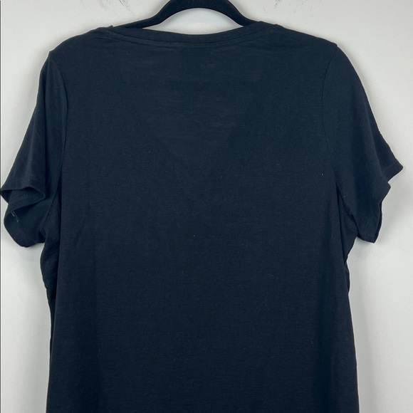 Athleta TWO XL Fushia Foothill Seamless Tank Top + Black Breezy Scoop V-neck - Picture 11 of 13